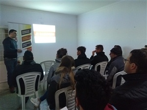 Se desarrolló durante tres días intensos con un grupo de gente muy trabajadora! Damos las gracias a nuestros proveedores por su ayuda y a los asistentes por su interés en nuestra capacitación (Un año mas junto a Barbieri y nuestra tan esperada capacitación de mano de obra de Steel Framing.)